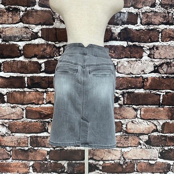 PrAna Jean Skirt Grey Denim Pencil Straight Button Fly Size 2 - Picture 3 of 13